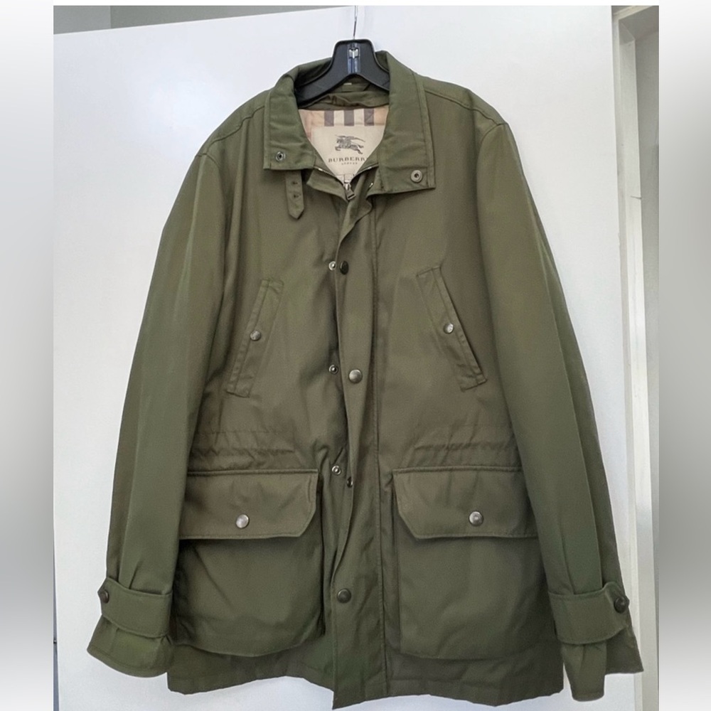Burberry Men's Green Field Jacket - Nova Check with zip out lining.